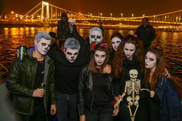 Halloween Party hajó Budapesten! Jegyek itt!
