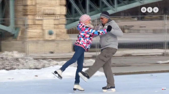 Interjú a Városligetben jégtáncoló párossal, akikért milliók rajonganak! Videó itt!
