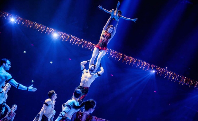 A Britain’s Got Talentben sikert arató The Freaks cirkuszi showja Budapesten - Jegyek itt!
