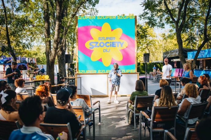 A fiatalok lelki egészségéért dolgozó szakembereket és kezdeményezéseket díjazták a Szigeten