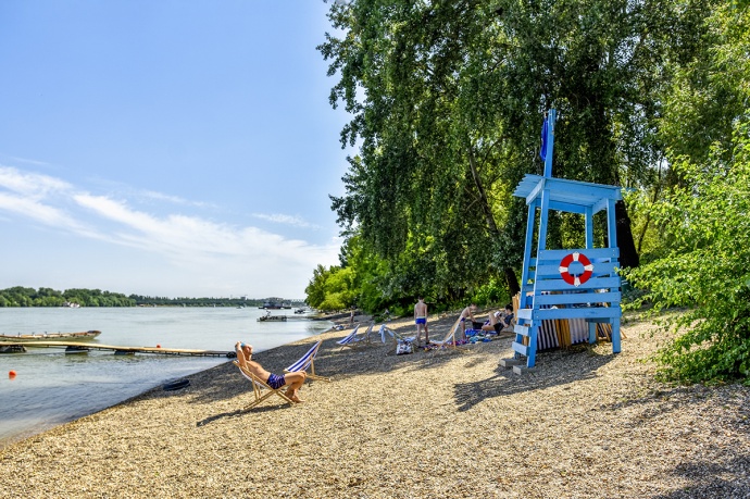 Idén is ingyenes a Római-parti PLÁZS! Strandolj ingyen a Duna partján!