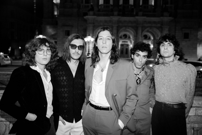 Ivan & The Parazol koncert 2025-ben a Várkert Bazárban - Jegyek itt!