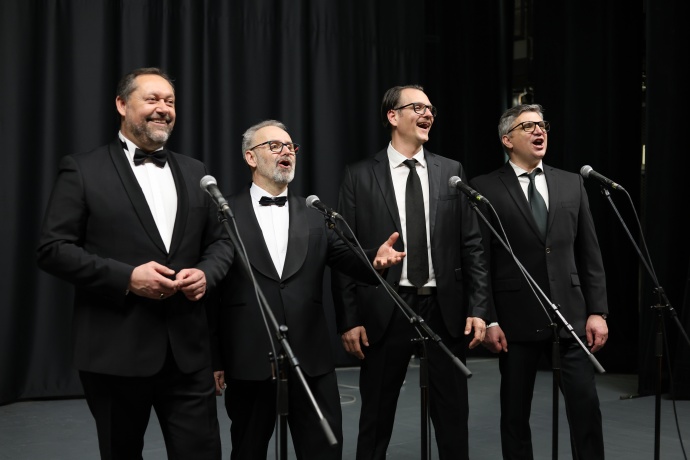 Jótékonysági jubileumi koncertre készülnek a Tenorok