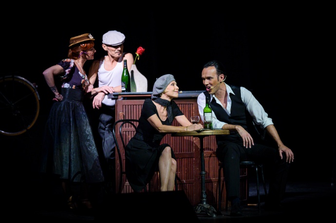 Világhírű francia show Budapesten!